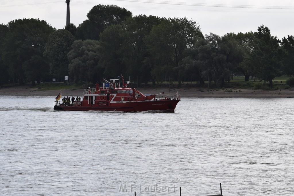 Schiff 1 Koeln in Hoehe der Koelner Zoobruecke P245.JPG - Miklos Laubert